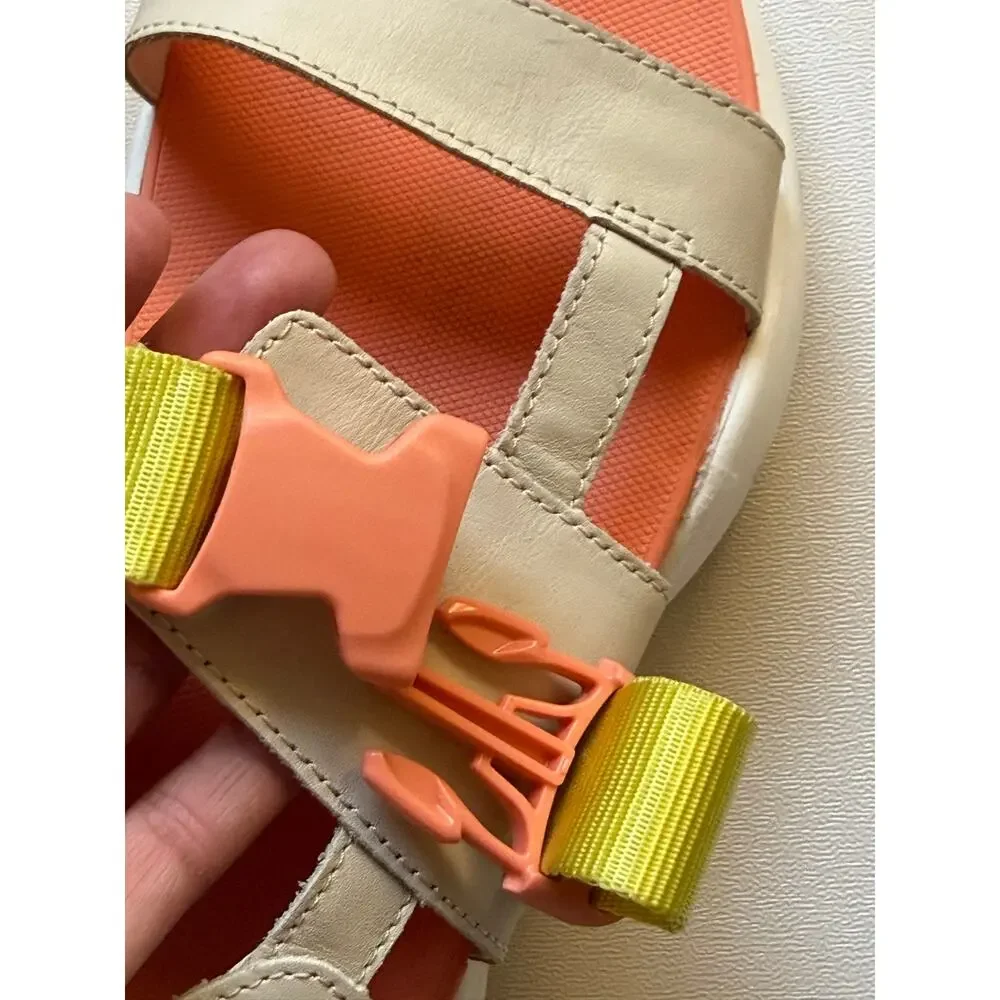 Sorel Women's Chalk and Paradiso Peach Kinetic Impact Sling Sport Sandals Size 9